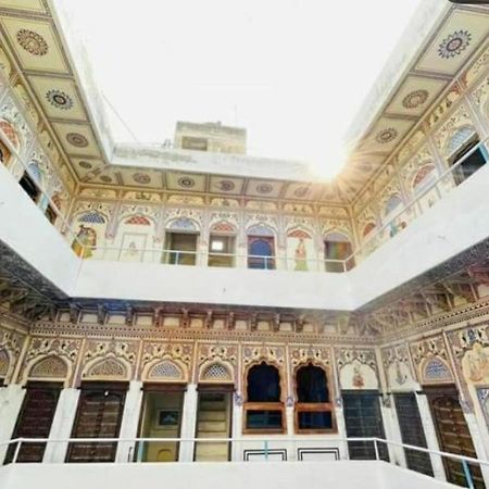 Singhasan Haveli, Mandawa Apartment ภายนอก รูปภาพ