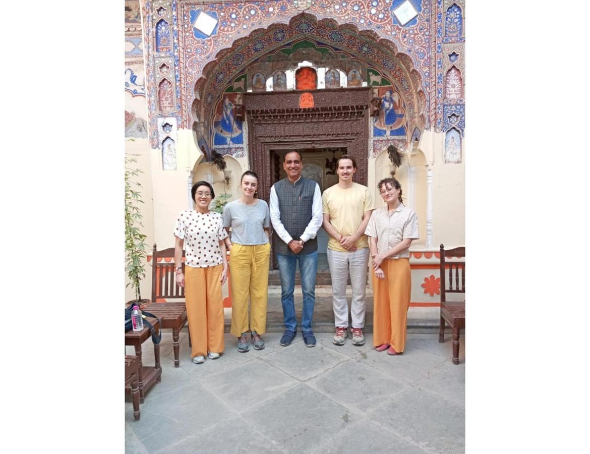 Singhasan Haveli, Mandawa Apartment ภายนอก รูปภาพ