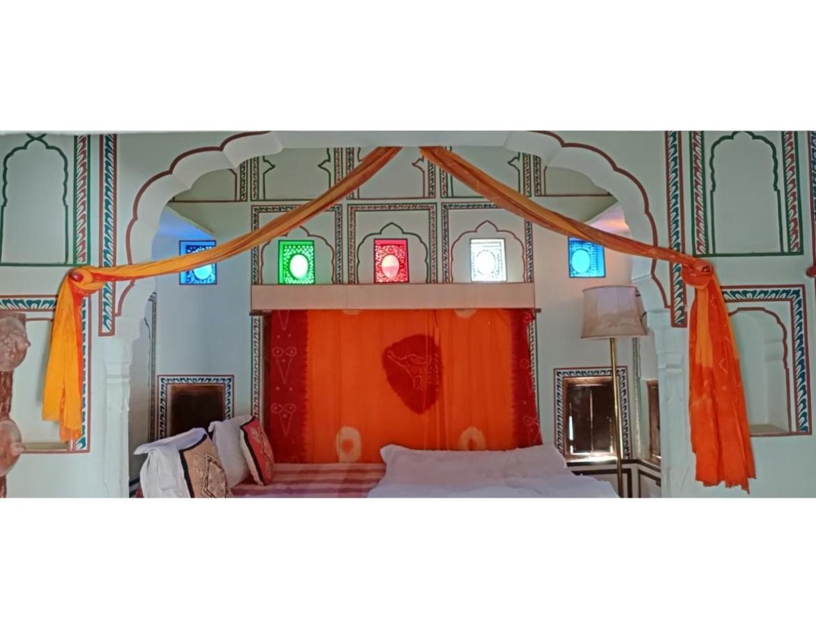 Singhasan Haveli, Mandawa Apartment ภายนอก รูปภาพ