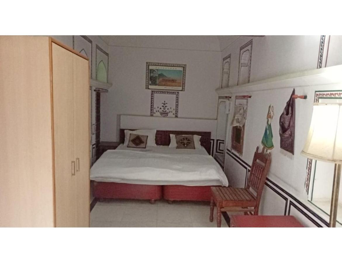 Singhasan Haveli, Mandawa Apartment ภายนอก รูปภาพ