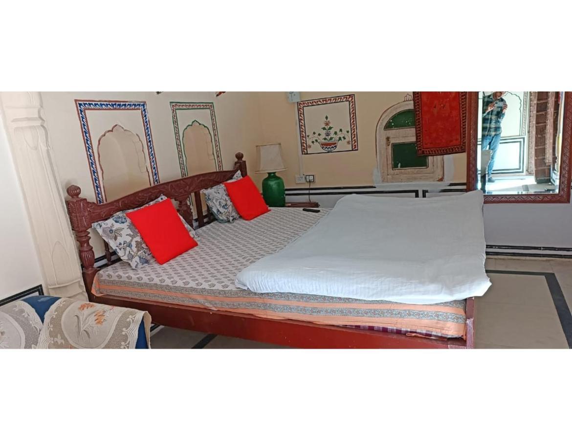 Singhasan Haveli, Mandawa Apartment ภายนอก รูปภาพ
