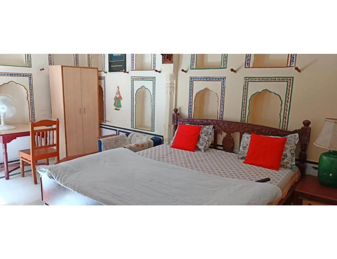 Singhasan Haveli, Mandawa Apartment ภายนอก รูปภาพ